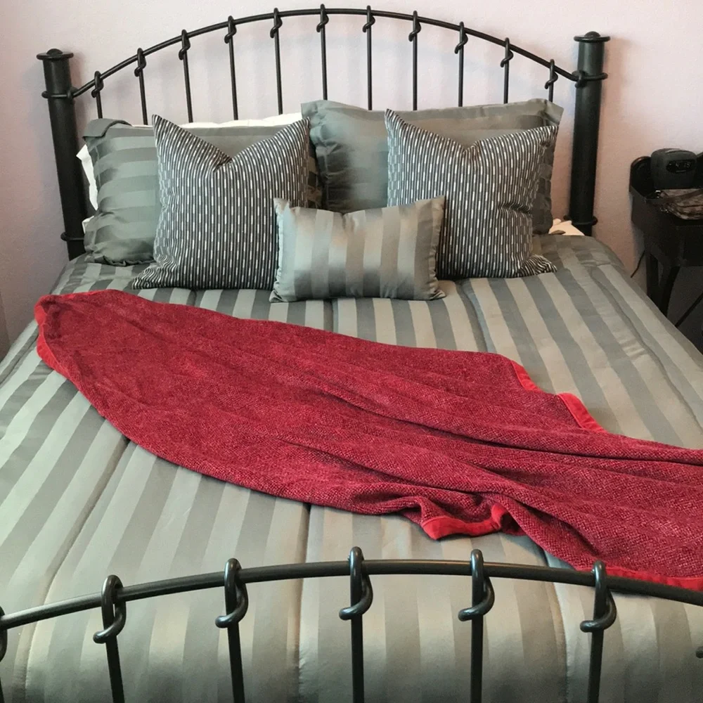 Red throw blanket loose knit